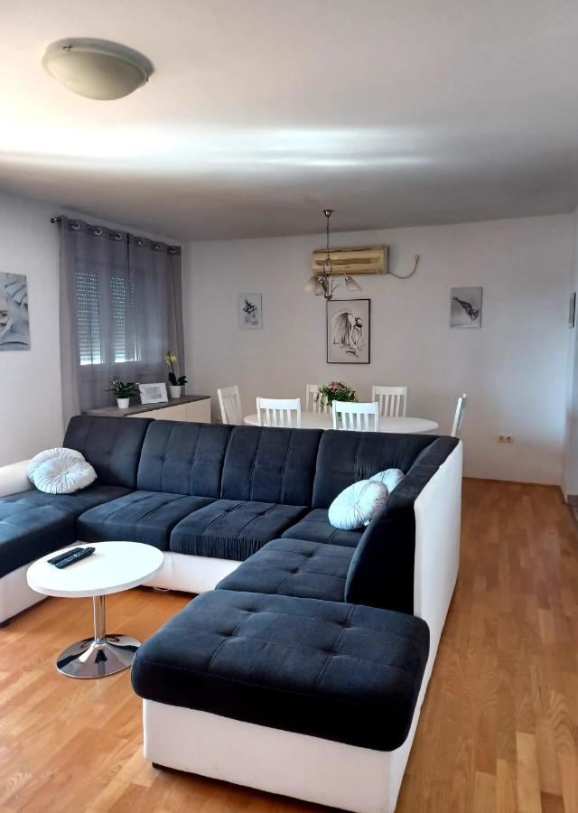 Bella Vista Apartment シベニク エクステリア 写真